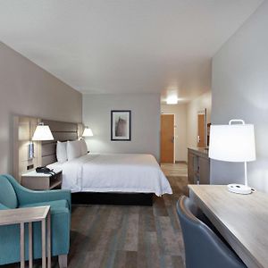 Zimmer mit Kingsize-Bett
